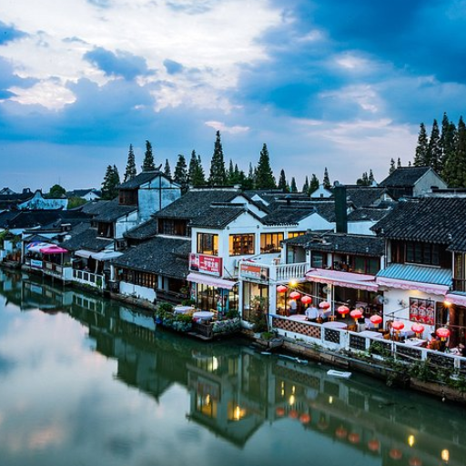 What Neighborhoods Are Best for Sightseeing in Shanghai?