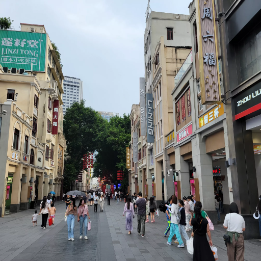 Where are the best places to shop in Guangzhou?