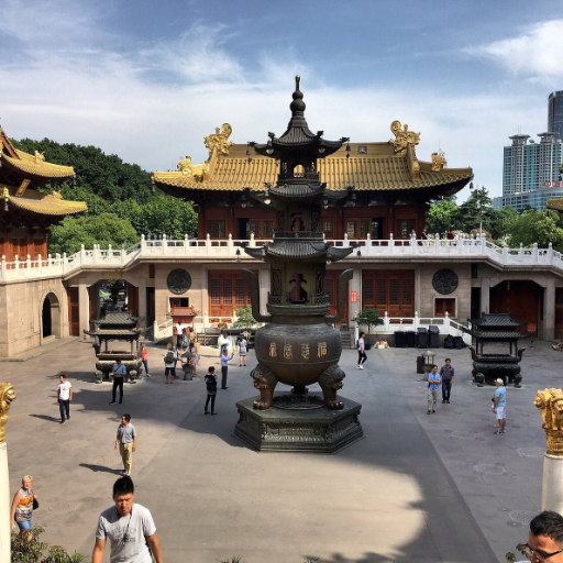 Which hidden gems should you visit in Shanghai?