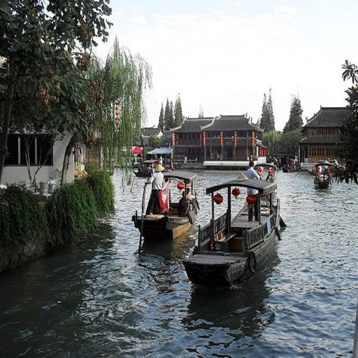 What are the best water towns to visit around Shanghai?