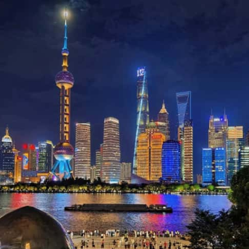 What Are the Must-See Attractions on a Shanghai Tour?