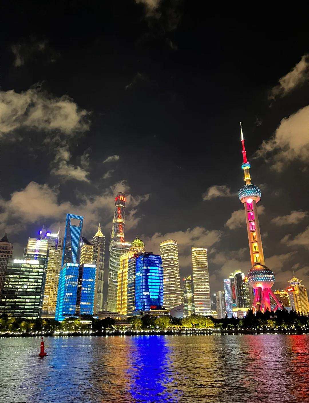 Huangpu River cruise