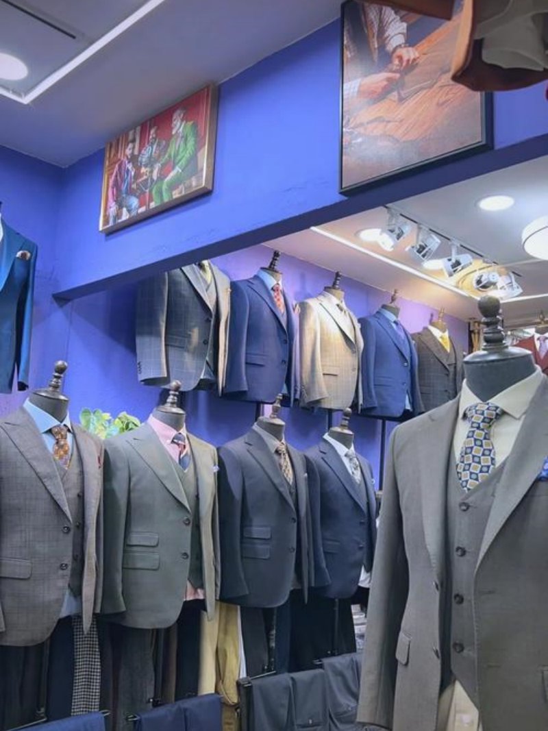Tailor-made Suit