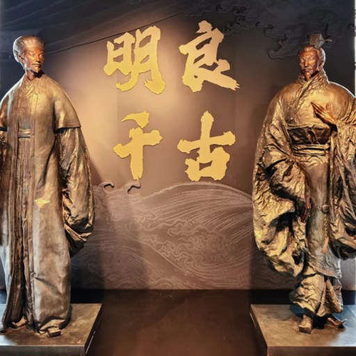 Sculptures in Wuhou Shrine