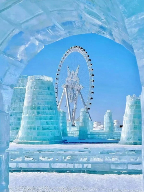 Photo Spots in Ice and Snow World