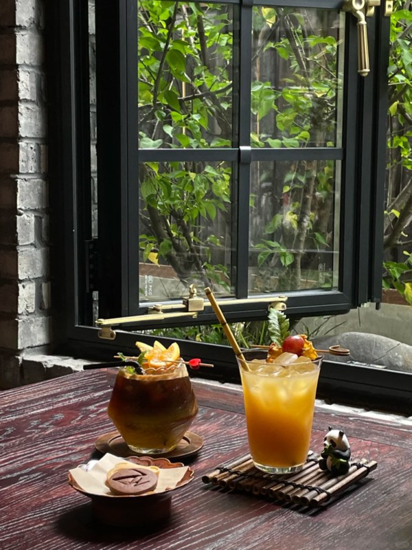 Coffee Shop in Kuanzhai Alley