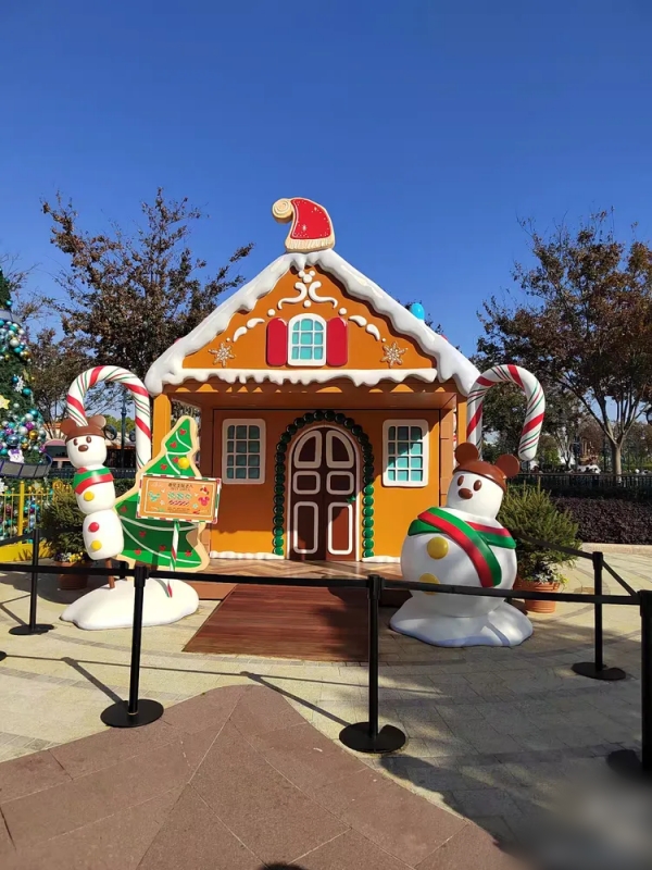 Disneytown at Christmas