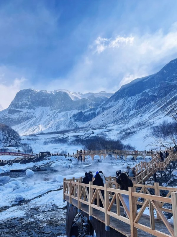 Snow Mountain and Heaven Lake