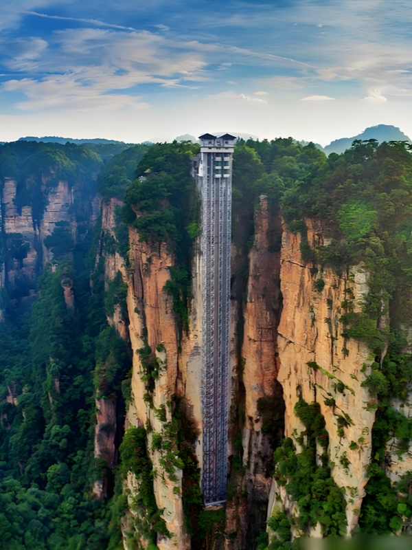 Elevator on Yuanjiajie