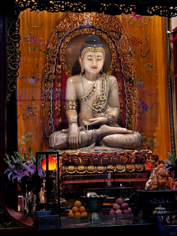 Seated Buddha