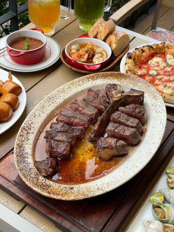 Arrow Tower Steakhouse