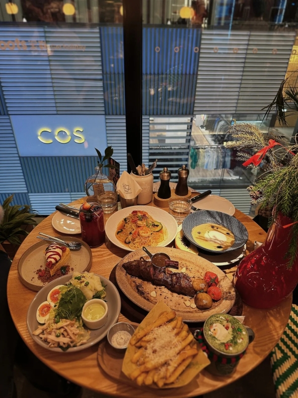 The Boots Get Holiday