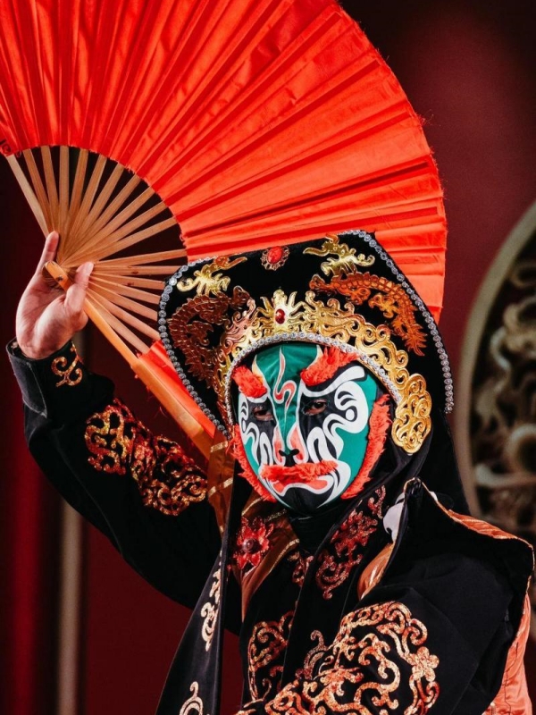 Sichuan Opera Face-Changing