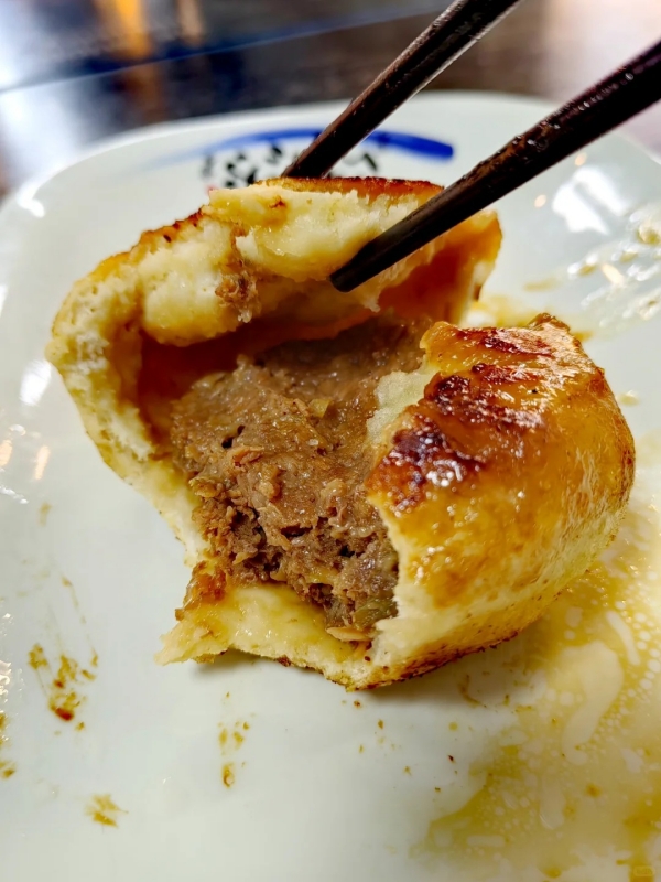 Yixinzhai's beef pan-fried dumplings
