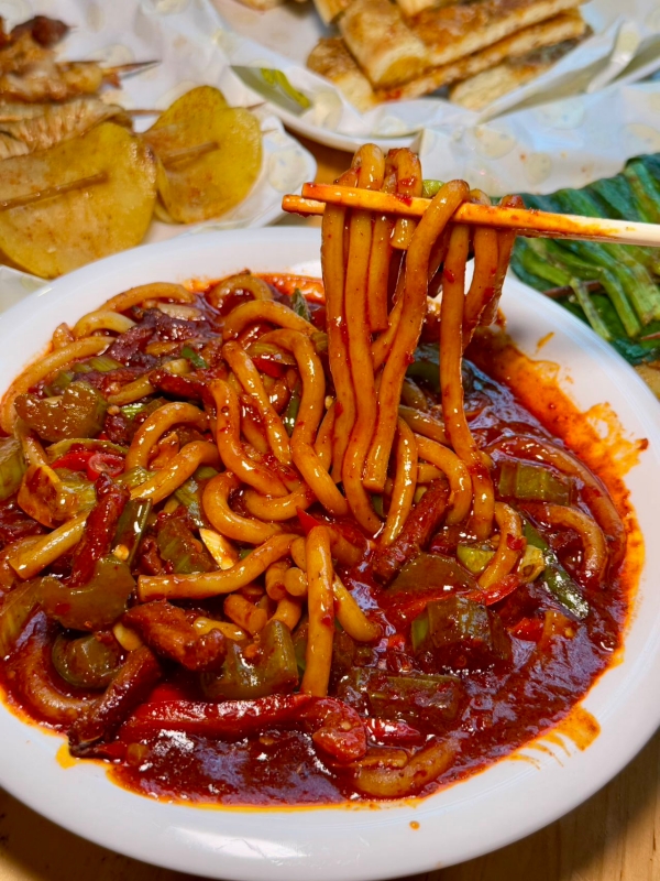 Xinjiang fried rice noodles