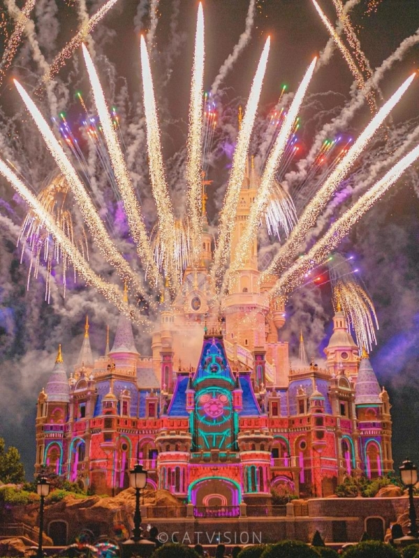 Shanghai Disneyland Castle Countdown