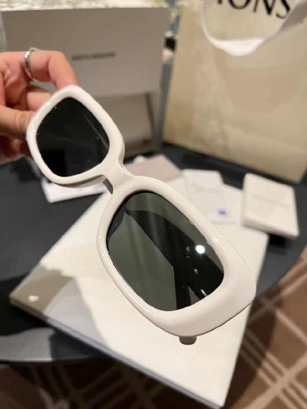 GENTLE MONSTER Sunglasses