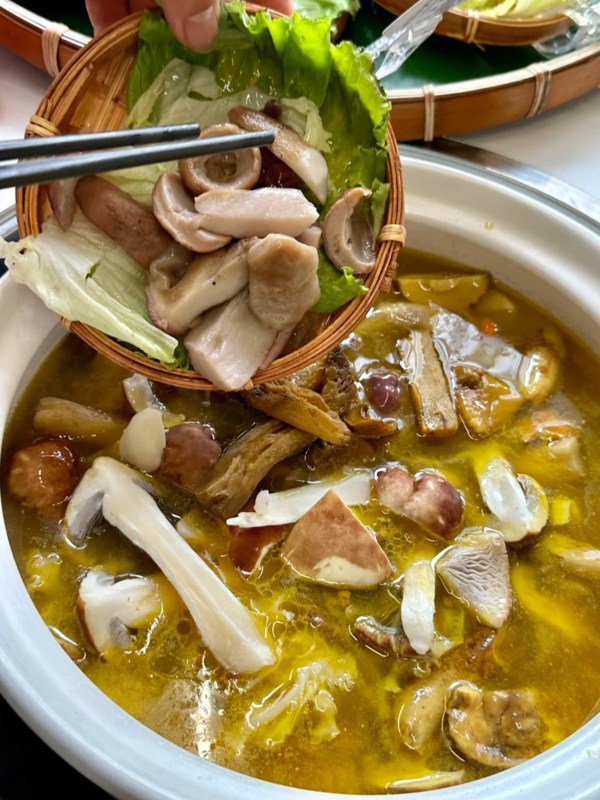 Food in Kunming South Station