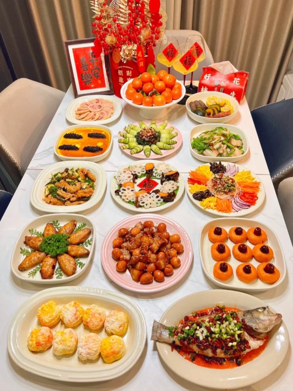 Dishes of New Year