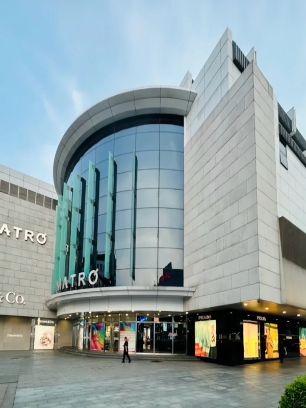 Modern Malls