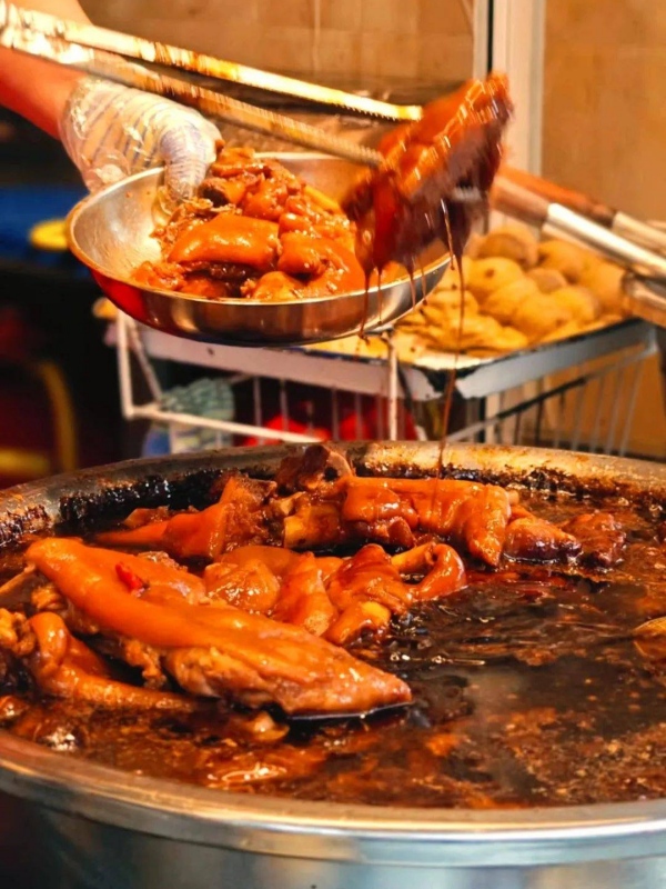 Tongli Braised Pork Trotters