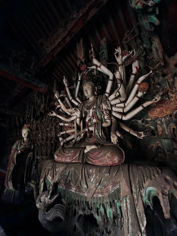 Thousand-Arm Guanyin in Shuanglin Temple