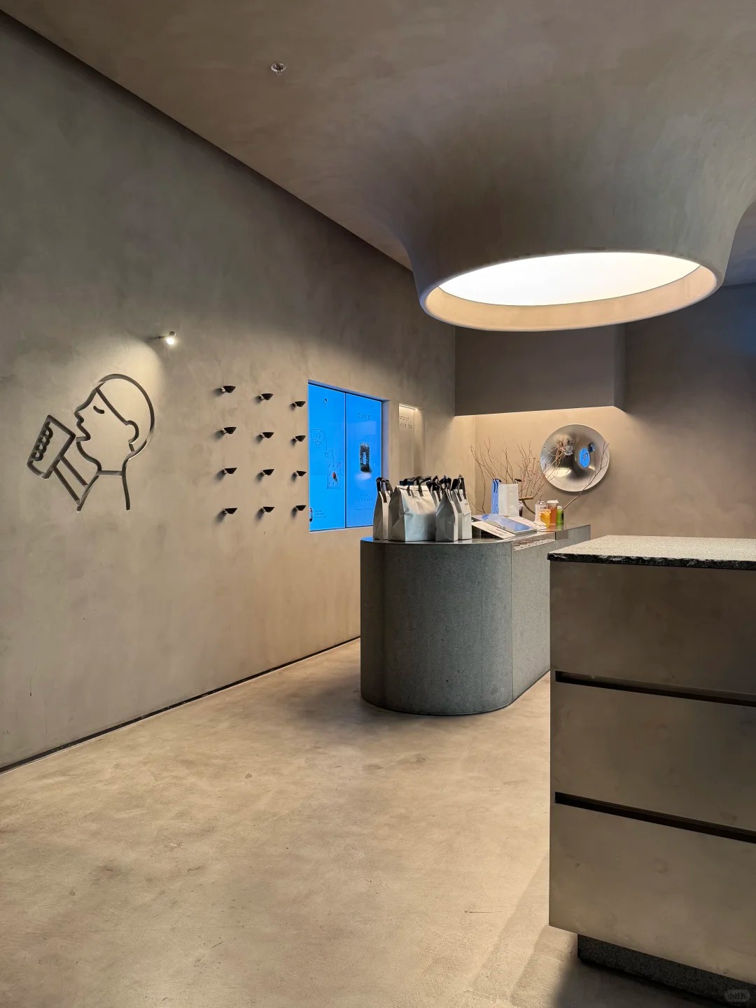Inside of HEYTEA