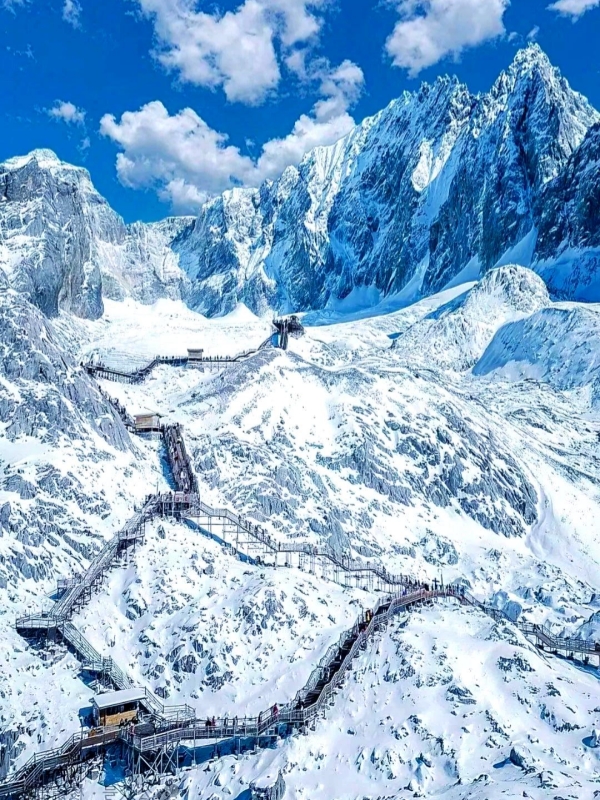 Jade Dragon Snow Mountain