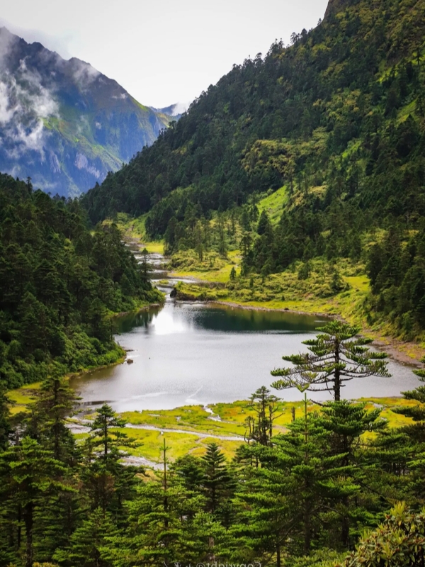 Laowo Mountain Lake