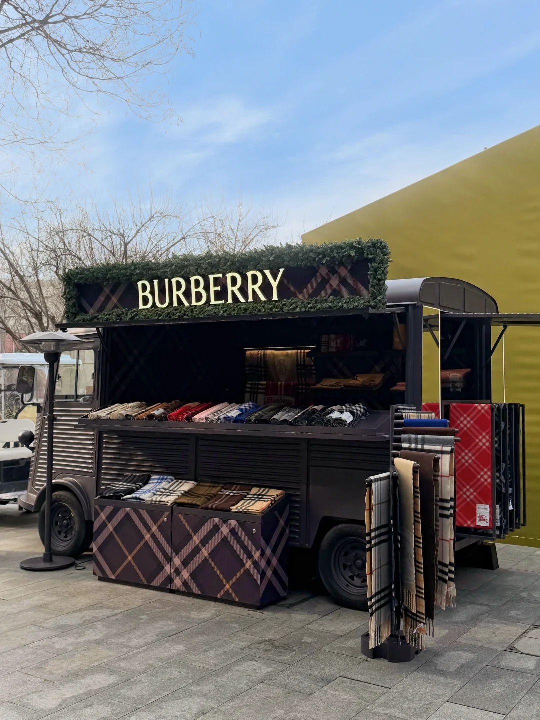 Luxury Brand Pop-Ups
