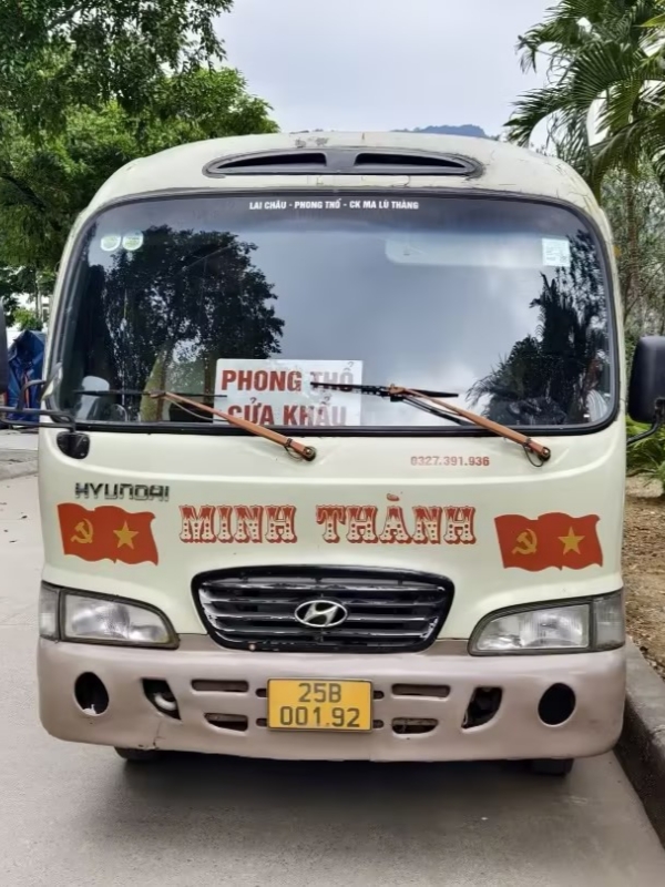 Lai Châu to Jinshui River Cross-Border Bus (Vietnam)