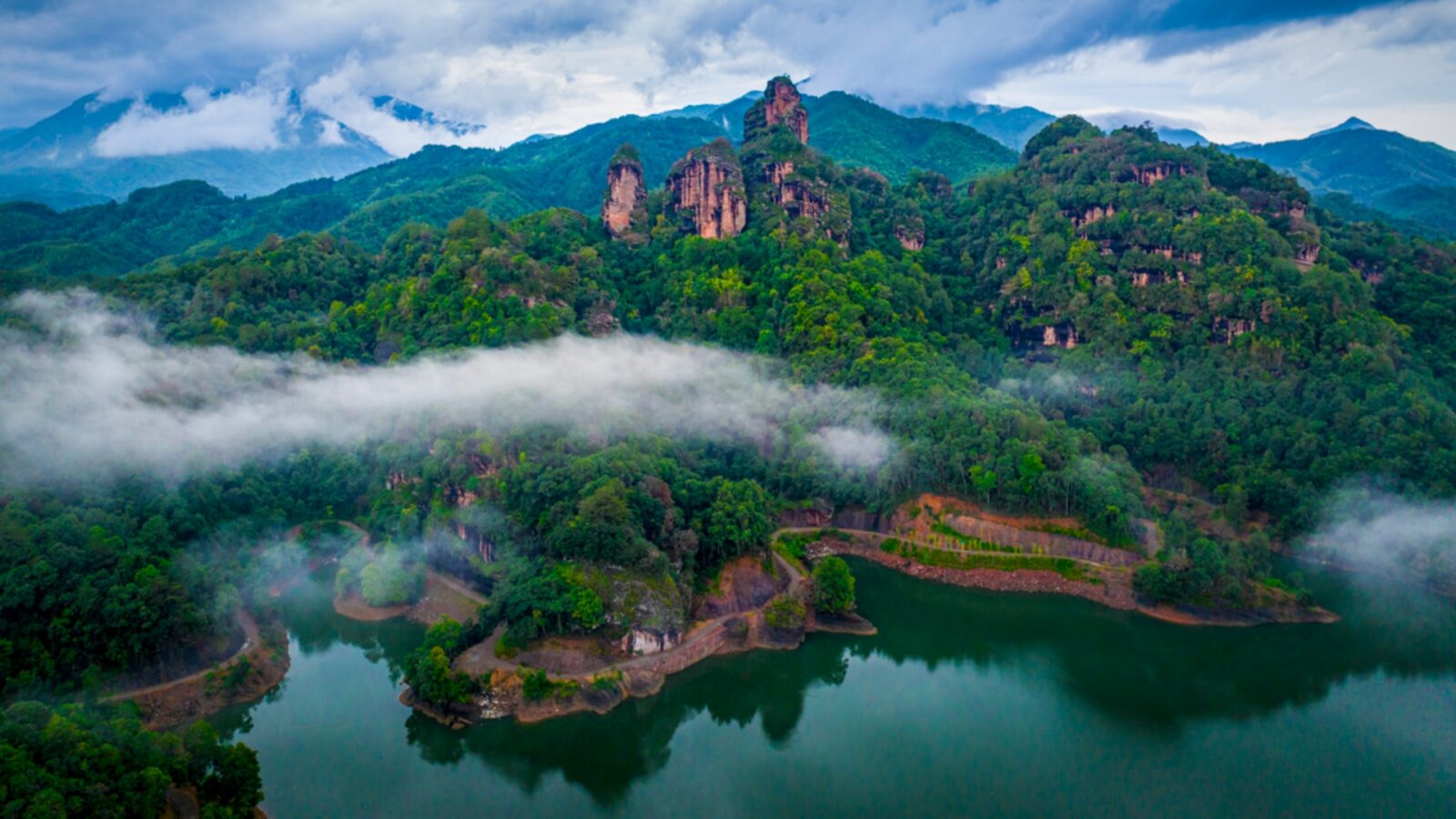 Dajin Lake