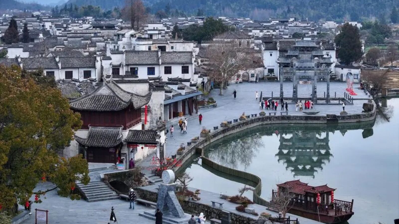 Huizhou-Style Street Lanes