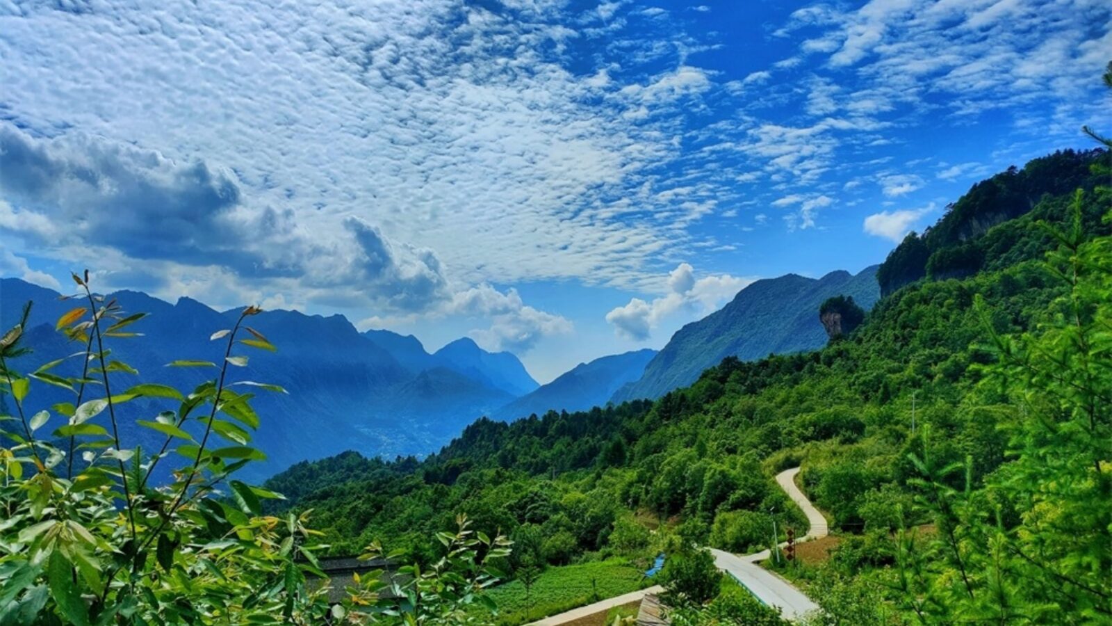 Yunping Three Gorges