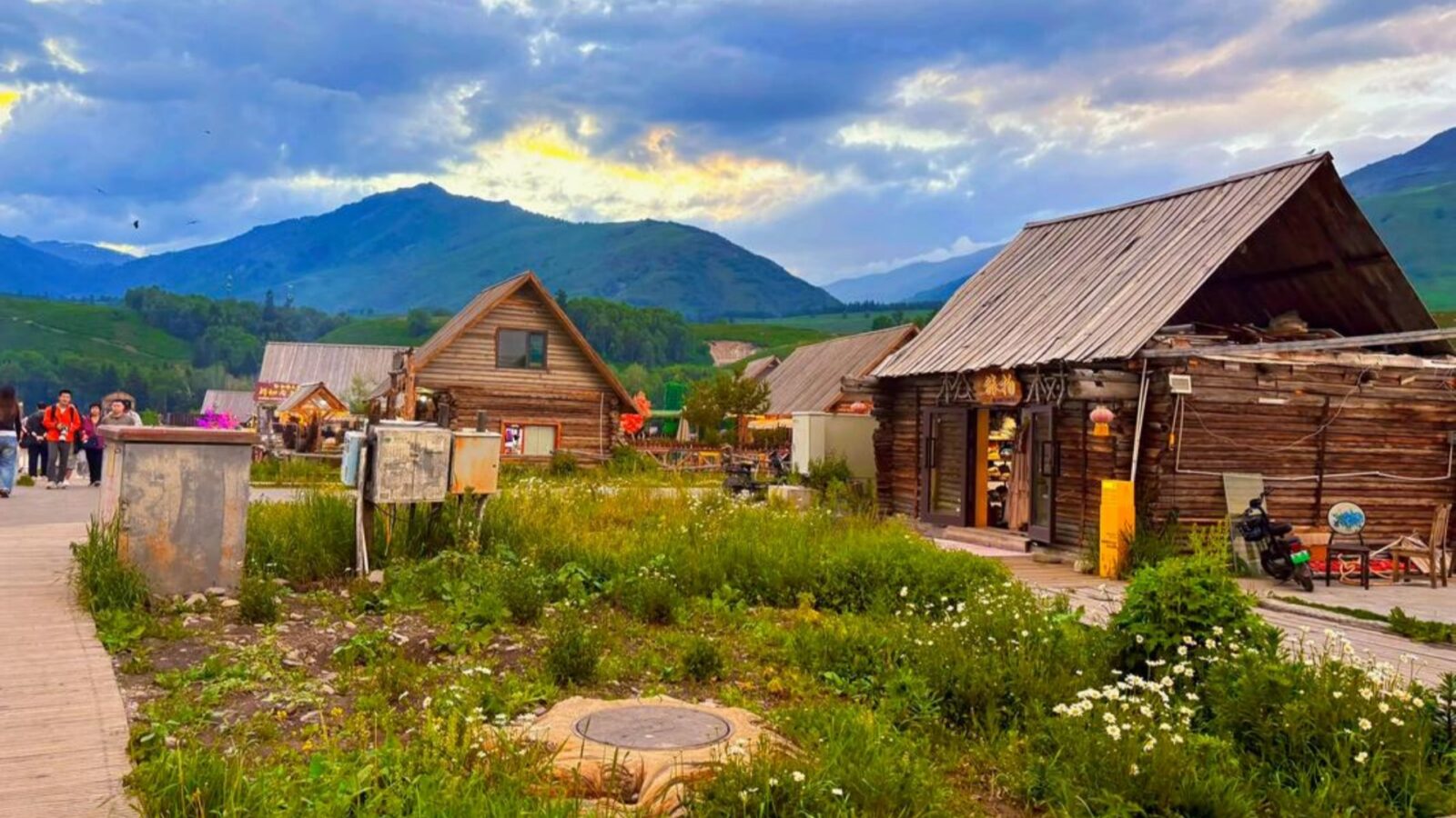 Tuvan Log Cabins & Daily Life
