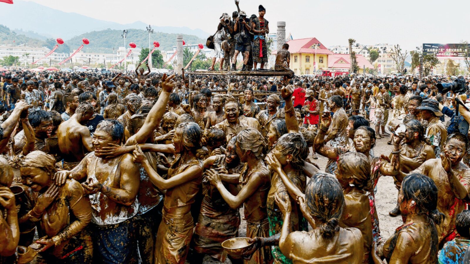 “Moni Hei”Carnival