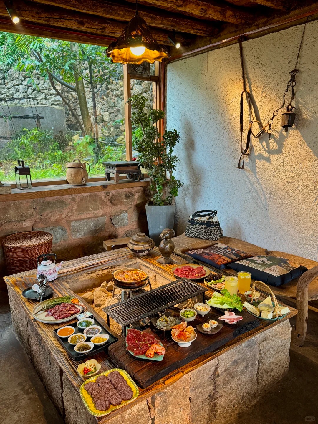 Stone Lantern Courtyard Restaurant