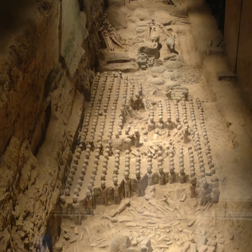 Han Dynasty Pottery Figurines Pit
