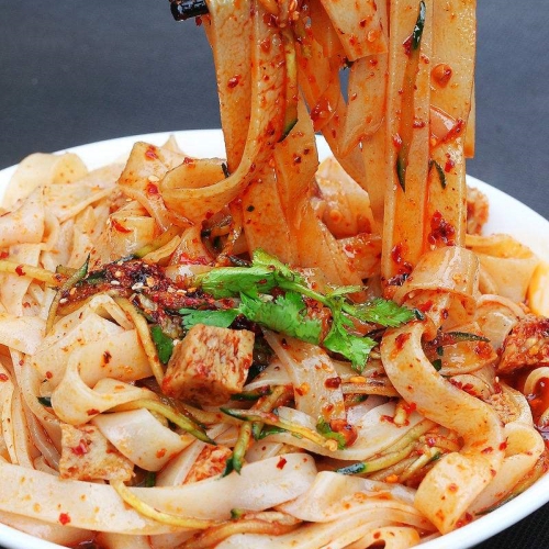 Crystalline clear jelly noodles