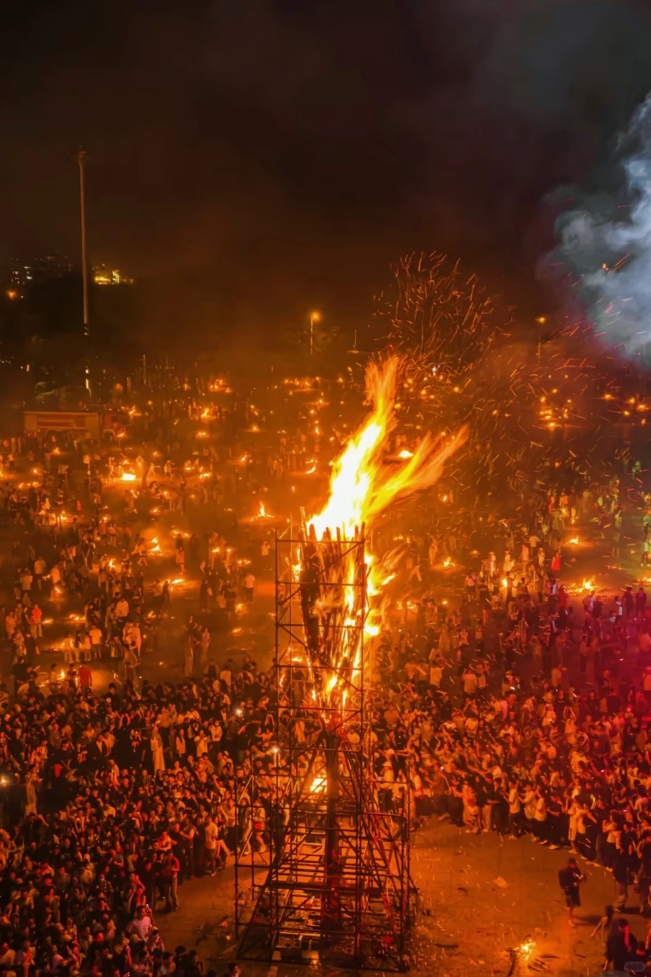 Main Fire Lighting Moment