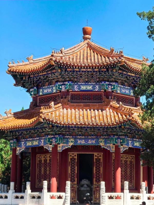 Shouhuangdian Pavilion Jingshan
