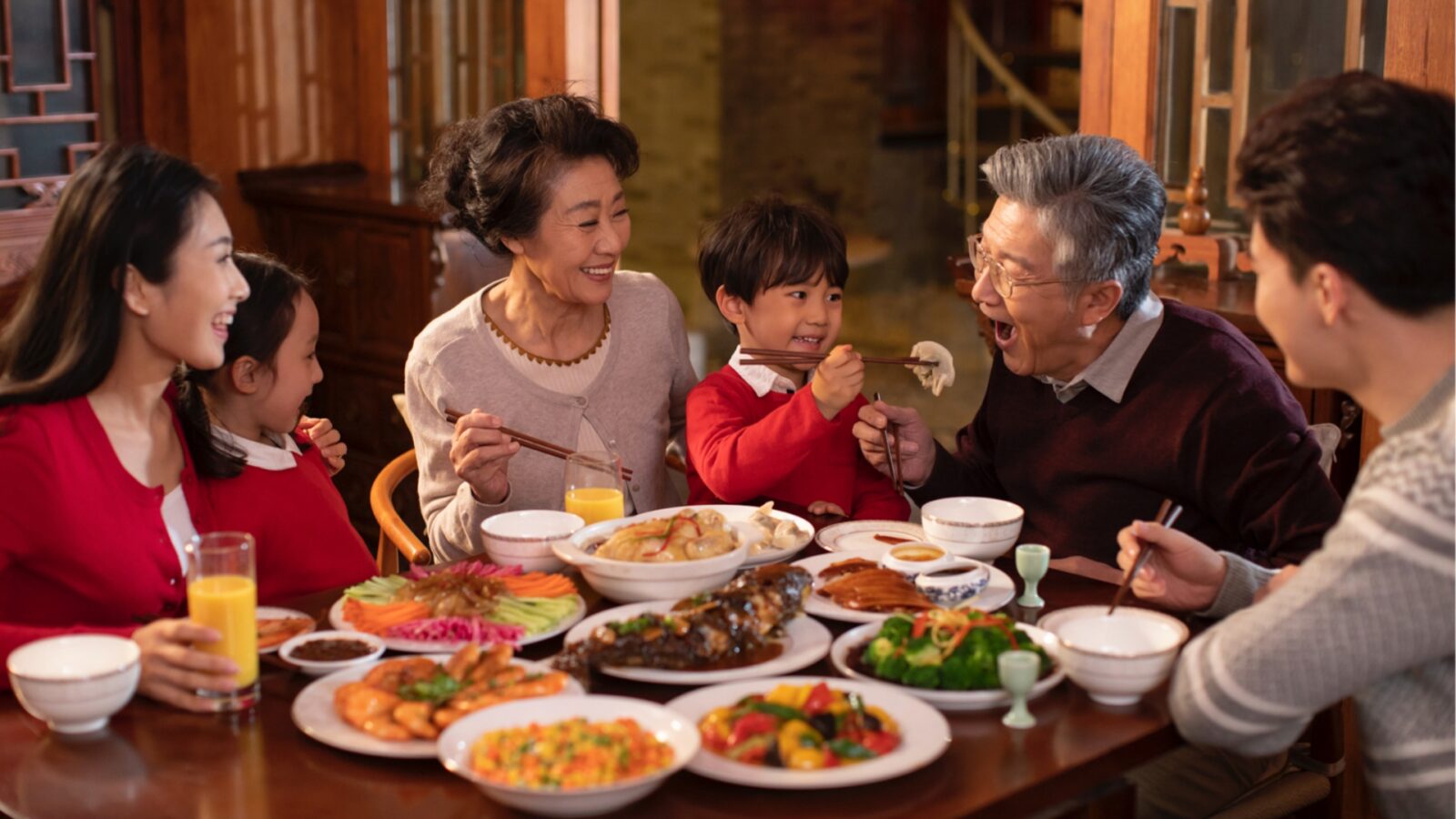 Family Reunion Dinner on Father's Day