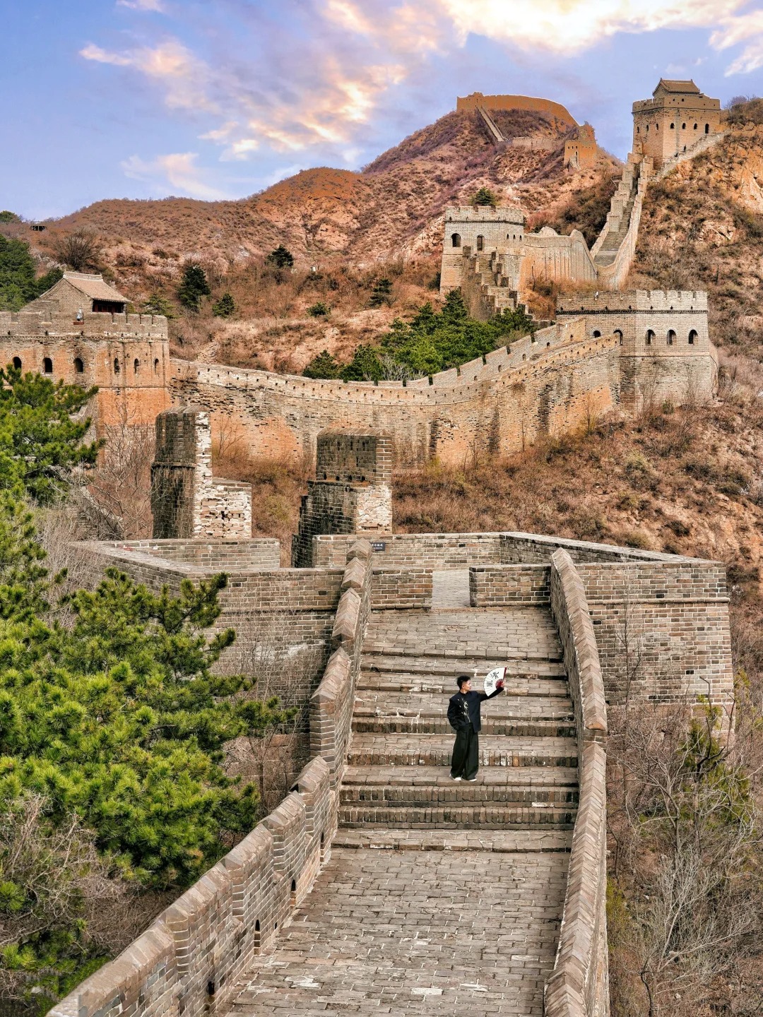 Why Hikers Love Jinshanling