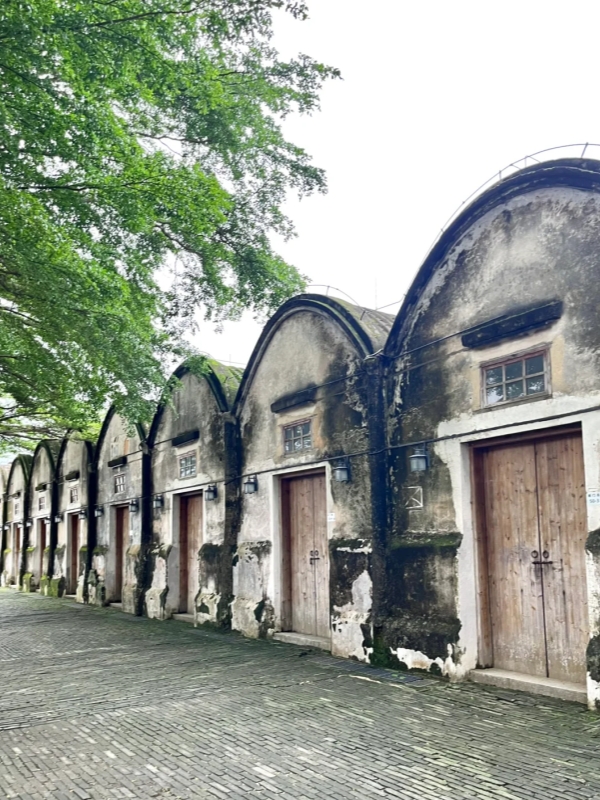 Dapeng Ancient City Historic Barracks