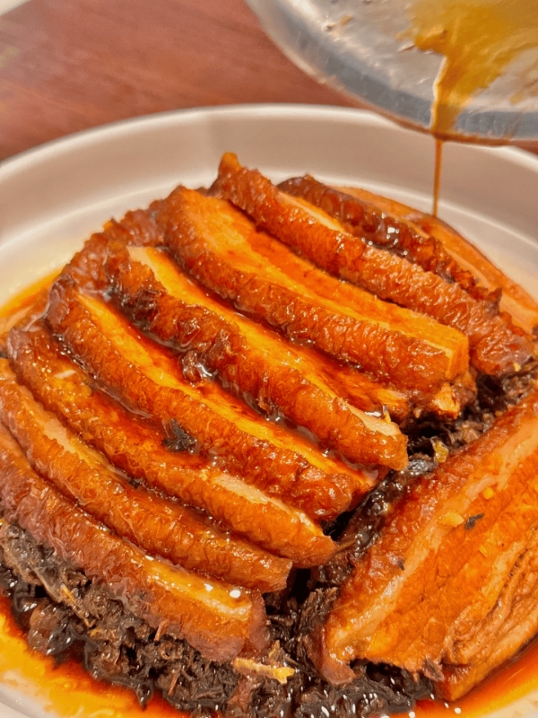 Braised Pork with Mreserved Mustard Greens