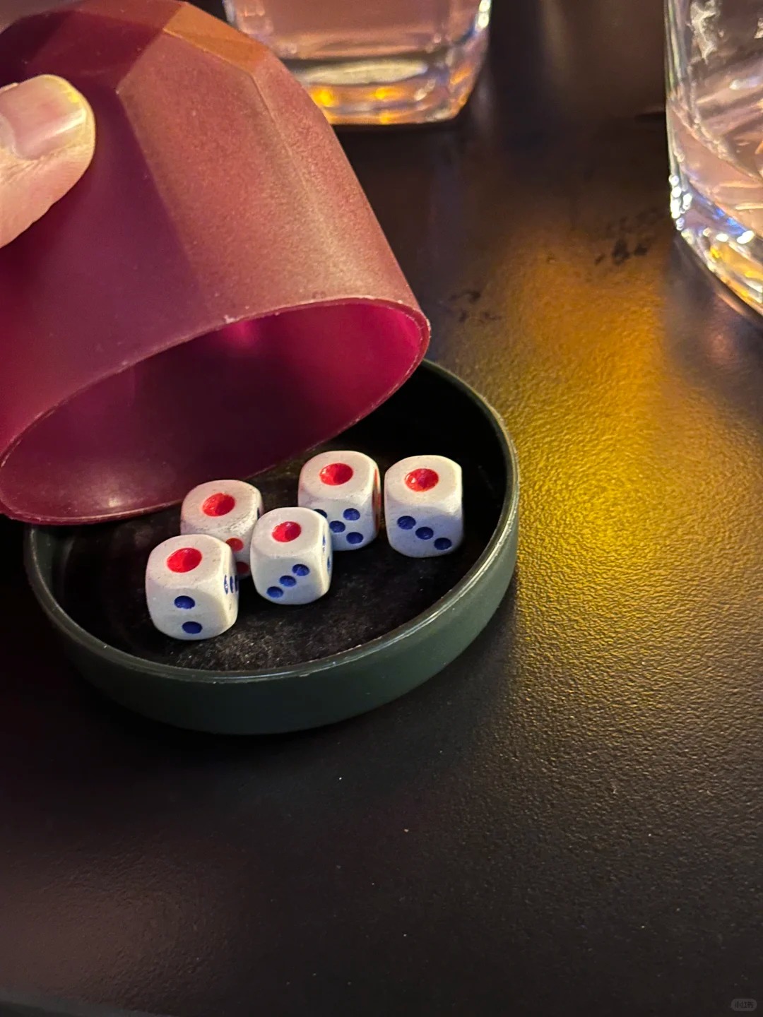 The Sound of Dice Is the Soundtrack of Chinese Nightlife