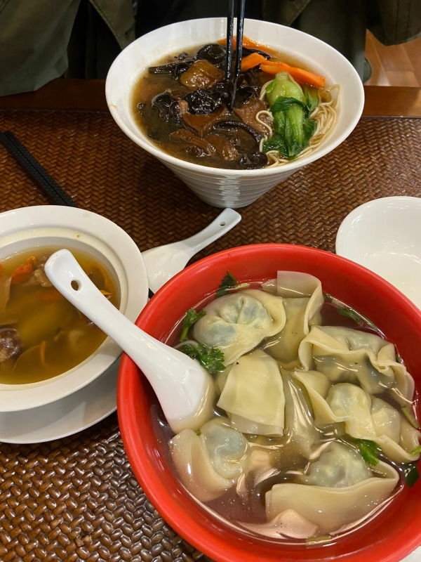 The Vegetarian Wonton Soup，Veg Restaurants in Shanghai