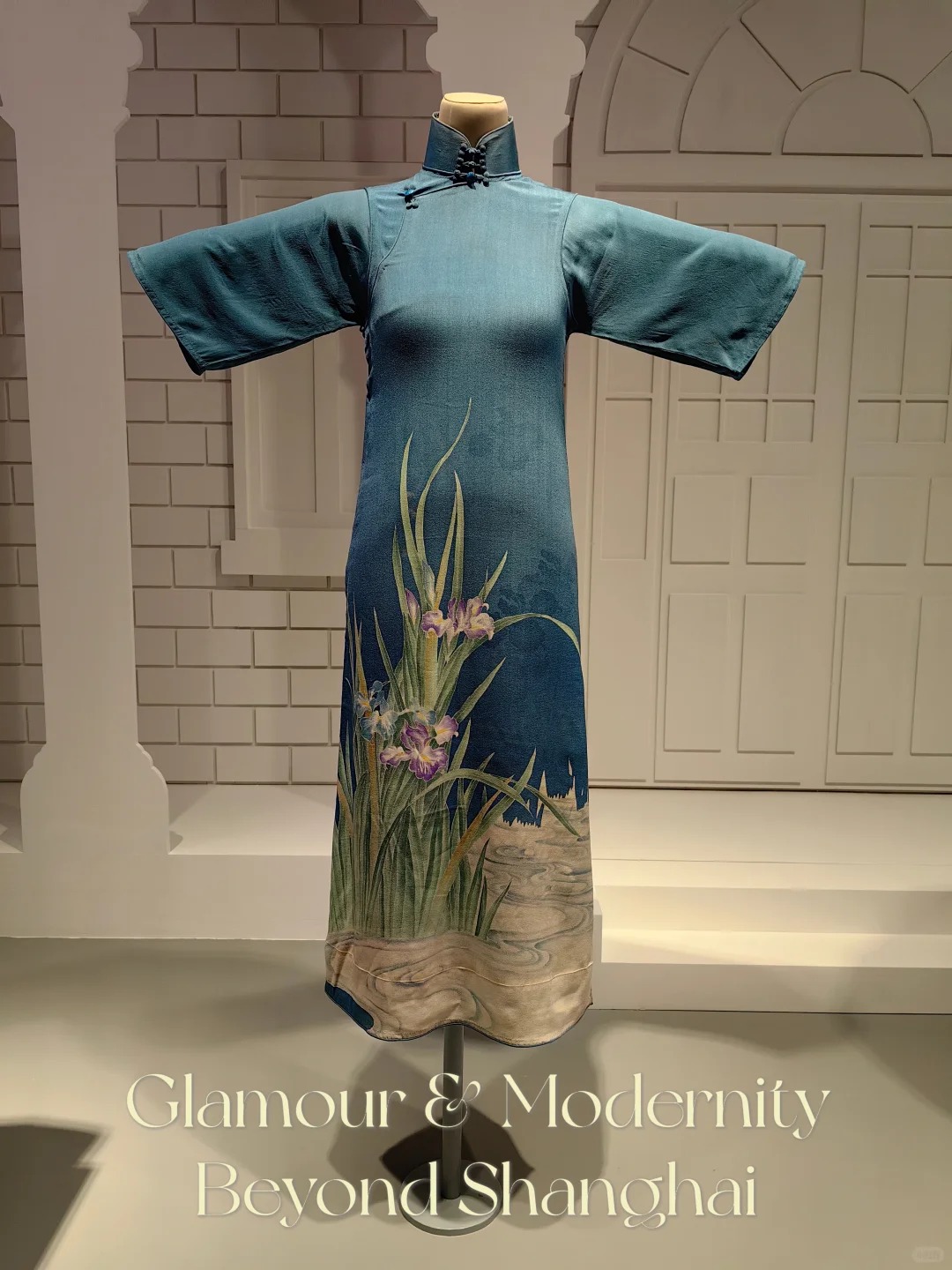 The Shape of the Qipao Changed Dramatically