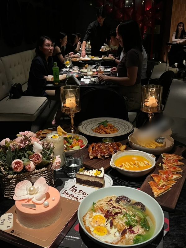 Qushui Bay Canal Dining View