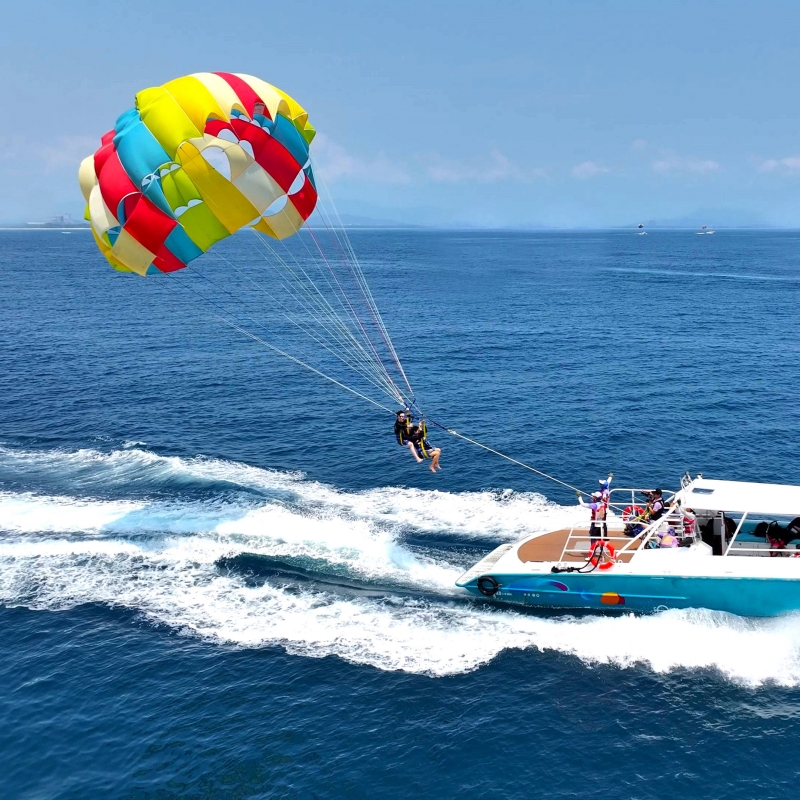 Parasailing at Sanya Sea